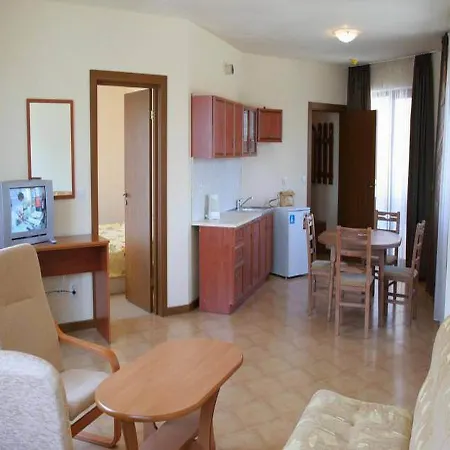 Aparthotel Eagle Lodge Hotel 2*