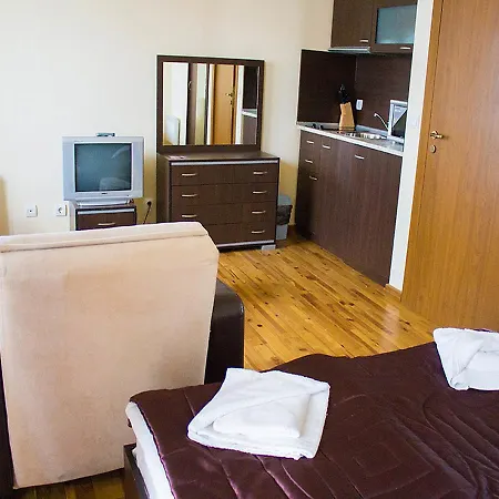 Aparthotel Eagle Lodge Hotel 2*